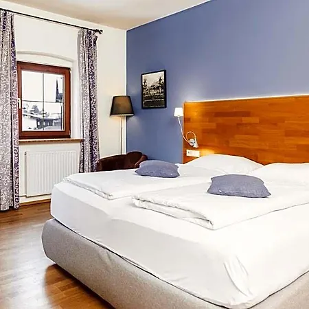 Отель Kaiserhof 3*