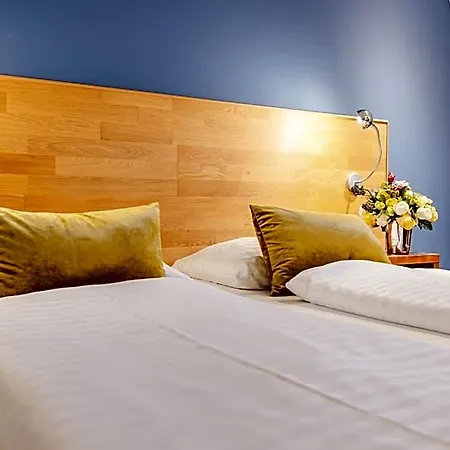 Kaiserhof 3*