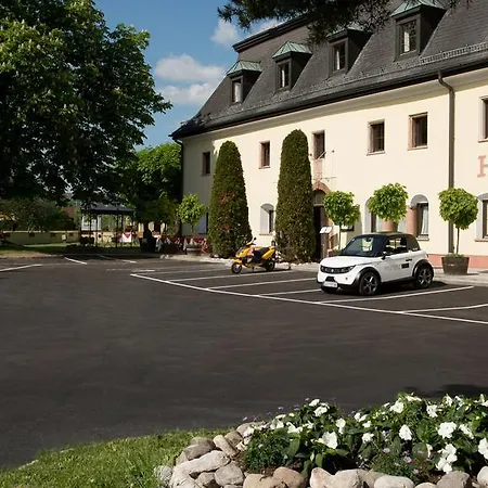 Kaiserhof Hotel 3*